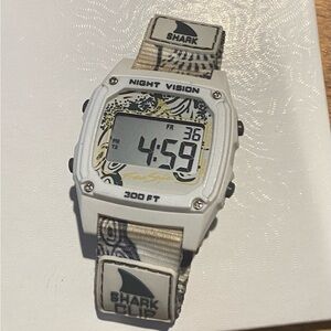 Octopus Shark Watch!!